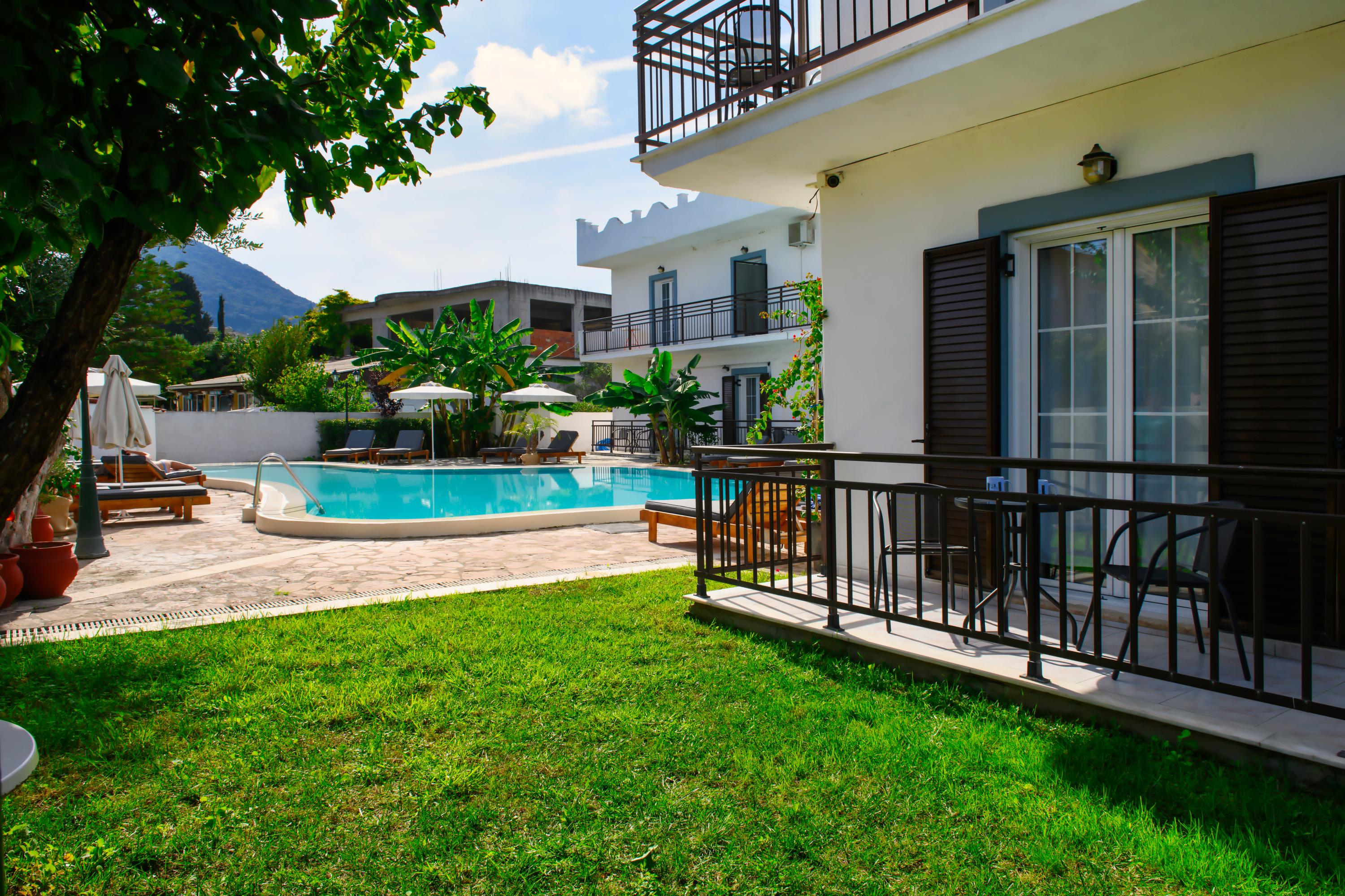 Aquarius Beach Hotel Meszongí Kültér fotó